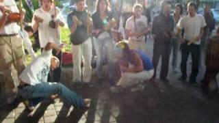 TOPEIRA E NEGO BOY RODA DE  RUA CAPOEIRA ANGOLA ISRAEL 2009 part 1