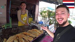 We Found The BEST Coconut Pancakes In Thailand 