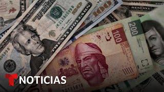 El desplome del peso angustia a quienes viven en México y alivia a los que no | Noticias Telemundo