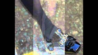 Keira Knightley`s Legs and Feet in Tights