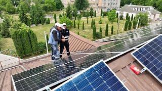 Енергетична безпека у час війни: у Дубно лікарню обладнали сонячними панелями