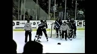 Sean Avery vs Jordon Flodell UHL 04/05