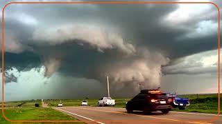 Funnel cloud forms over Oklahoma town