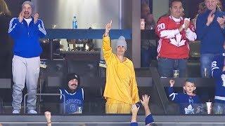 Justin Bieber enjoys Leafs' victory over Isles