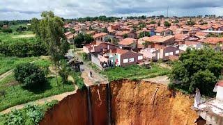 Sinkholes Threaten Town of 55,000 in Brazil