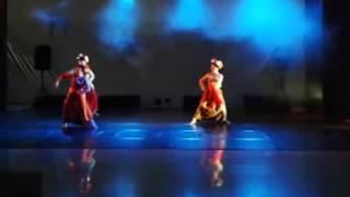 Isola Menari 12Jam - Kembang Ganyong Dance by Kalilintang (Dance Education Department 2013)