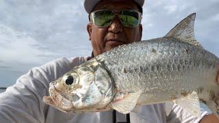 Unlocked unexpected species caught on condom bait@ Micro fishing spot! (Saipan, USA)