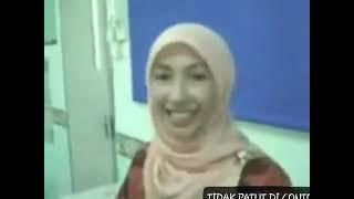 VIRAL GURU MESUM DALAM KELAS