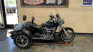 2019 Harley-Davidson Freewheeler in Vivid Black-FLRT