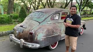 Mobil tua dodge 1944 yang sangat layak di restorasi