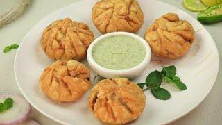 Kachori bunany ka tareeqa||how to make kachori ||kachori Recipe in urdu and Hindi by Cook With Amna