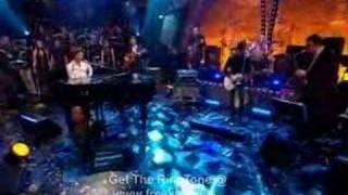 mika - grace kelly (live at jools annual hootenanny 31 - 12 - 2007)