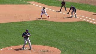 TB@BOS: Hunter alertly picks off Young in 6th inning