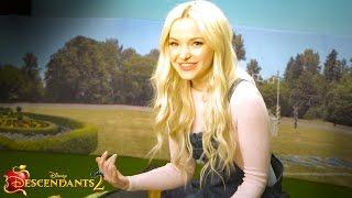 Dove Cameron Plays with Puppies! | Dogscendants | Descendants 2