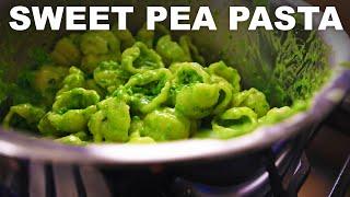 Creamy pea pasta with lemon and garlic