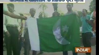 Varanasi people burns Pakistan flag, showed protest against terrorism - India TV
