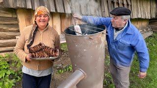 Elderly Couple Has a HAPPY Old Age! COOKING Meat on Smoke Based on an ANCIENT Recipe