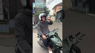 On The Way Latihan Terakhir Liga, Adam Alis Bercanda Bersama Marc Klok