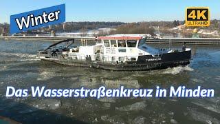 Das Wasserstraßenkreuz in Minden im Winter. Der Turmfalke aus Meppen zieht seine Runden.