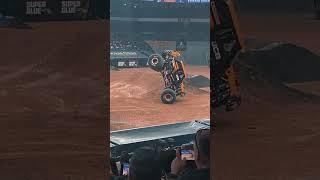 JCB Digatron with a nice moonwalk to wheelie combo! #monsterjam #2024 #shorts