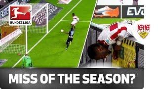 Must-See! Unbelievable Miss In Front of Empty Goal