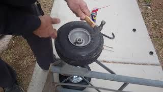 How to remove the dolly tire