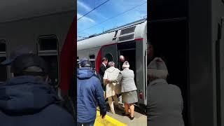 для меня клиент в первую очередь-это приобретение хороших взаимоотношений,основанных на доверии!