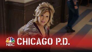 Chicago PD - Who's Her Daddy? (Episode Highlight)