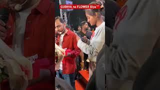 Bachchi ne FLOWER Diya️ | #shorts #physicswallah #alakhpanday #pw #pwians #love