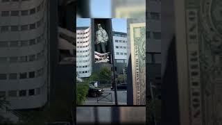 Very cool 3D animation on a multi-storey building.