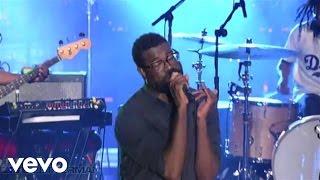 TV On The Radio - Wolf Like Me (Live on Letterman)