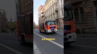 Einsatzfahrt HLF20 der Berufsfeuerwehr Leipzig - Hauptwache