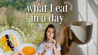 WHAT I EAT IN A DAY // for energy, stress support and a fast metabolism