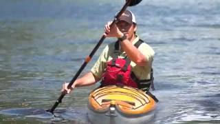 How to Properly Use a Kayak Paddle