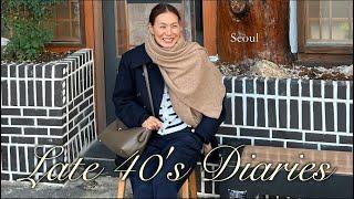 (Seoul Vlog) Autumn Paths, Fall Outfits, Warm Soup, and Coffee