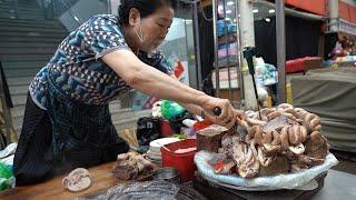 Korean sausage, pork intestines / Korean street food