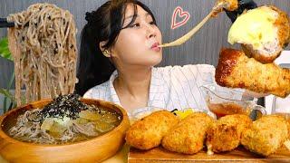 MUKBANG) 시원한 냉모밀과 치즈 폭발 치즈돈까스 먹방 Cheese pork cutlet with momil noodle Real sound asmr eating