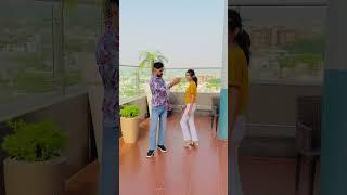 Isko laga mari video ban rahi #karanpb02 #comedy #comedymoments #comedyfilms #funny #couple