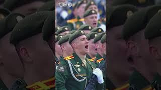 Парад Победы в Москве 9 мая – красота и сила армии России на Красной площади – строевая часть