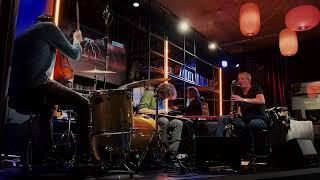 Red Largo - “Ex Machina” - live on Radioeins