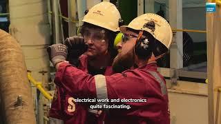 Careers at Sea UK: Sea Life - See Life! High Energy, Electro-Technical Cadetships