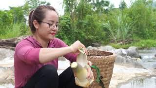 The process of making bamboo shoots is dried in the sun for year-round preservation