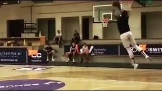 Gerlouis Tokody backwards dunk