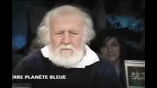 Hubert Reeves, nous sommes dans la 6ième extinction de masse.avi