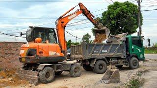 Máy Xúc Mini DOOSAN DX55W Múc Gạch Đá, Xe Ô Tô Tải Ben Chở Và Đổ Đất | Excavator Truck | TienTube TV