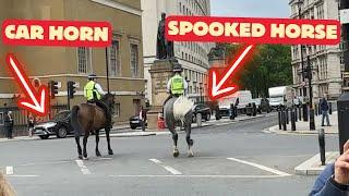 Car Horn Panic Horse: Officer Quick Action Handles Spooked Horse!