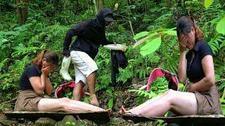 attacked by bad guys in the forest, harvested wild strawberries to sell and developed the farm