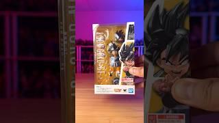 Let’s unbox Son Goku from Dragon Ball GT Action Figure!