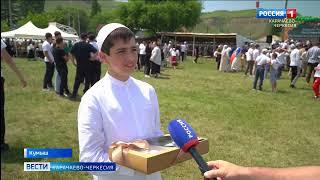 В ауле Кумыш прошли массовые народные гуляния, посвященные празднику Курман-байрам