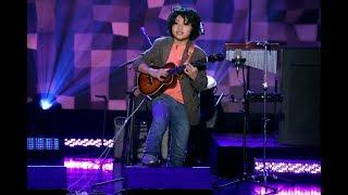 Talented Kid Ukulele Prodigy Feng E Takes the Stage